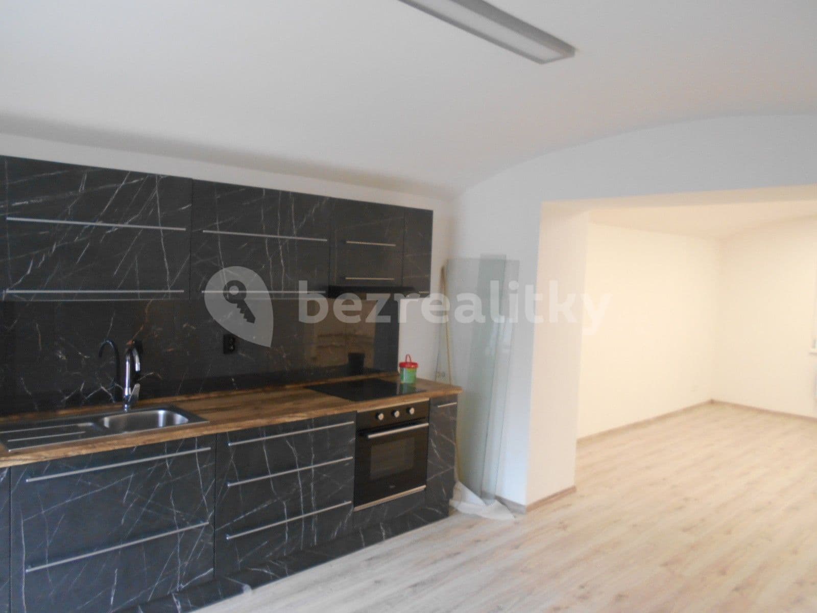 Prenájom bytu 2-izbový 57 m², Louny, Ústecký kraj Prenájom bytu 2-izbový 57 m², Louny, Ústecký kraj