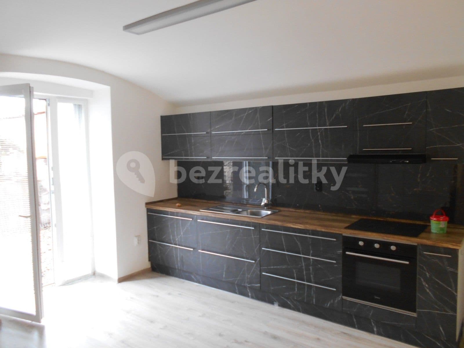 Prenájom bytu 2-izbový 57 m², Louny, Ústecký kraj Prenájom bytu 2-izbový 57 m², Louny, Ústecký kraj