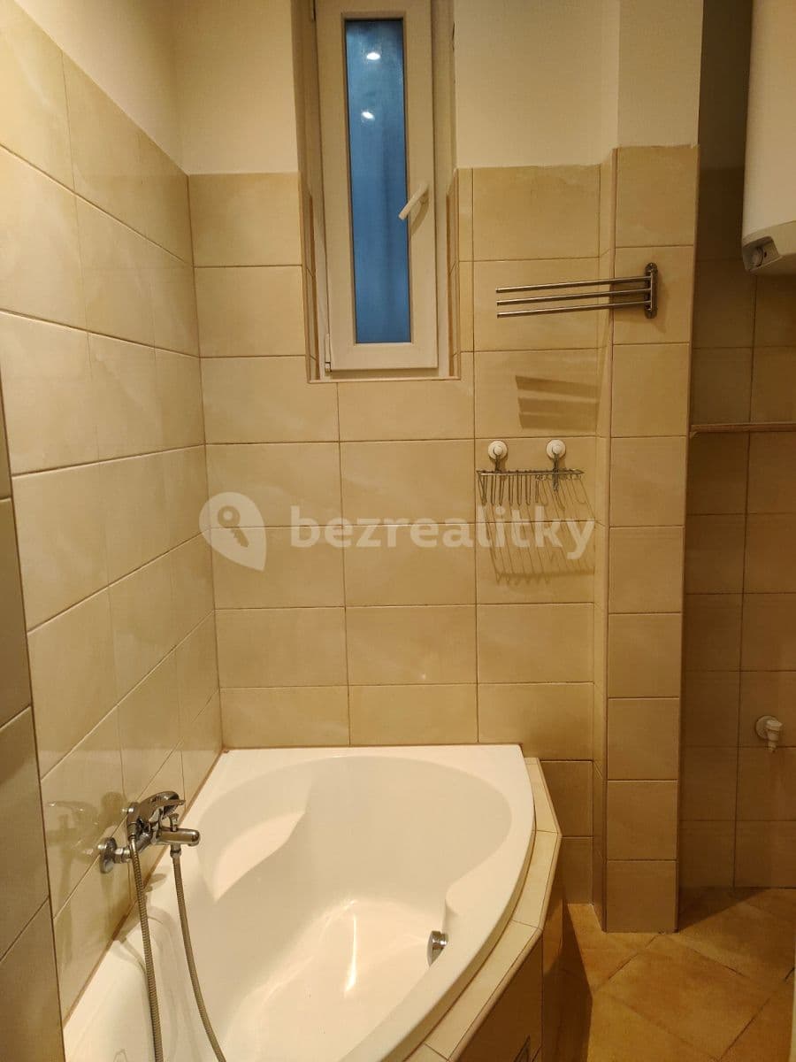 Prenájom bytu 2-izbový 62 m², U Nikolajky, Praha, Praha Prenájom bytu 2-izbový 62 m², U Nikolajky, Praha, Praha