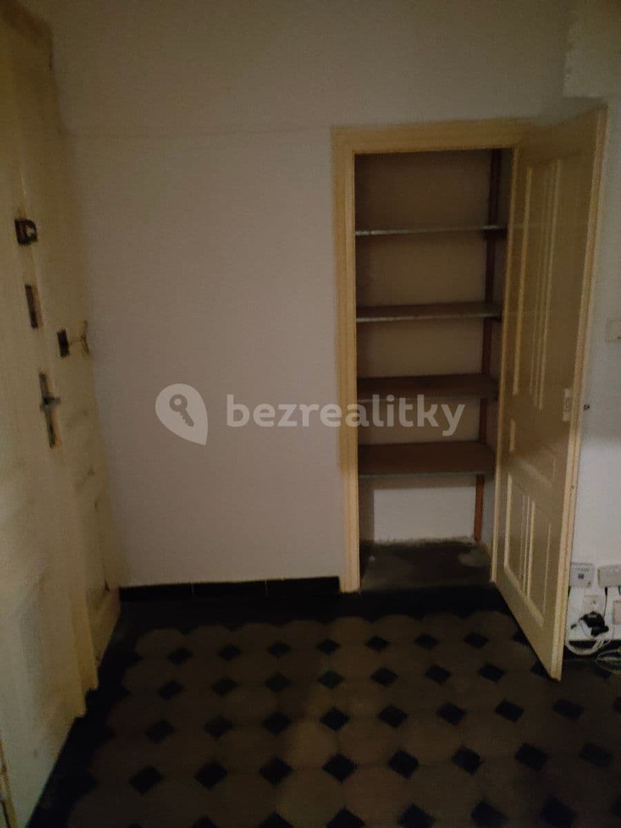 Prenájom bytu 2-izbový 62 m², U Nikolajky, Praha, Praha Prenájom bytu 2-izbový 62 m², U Nikolajky, Praha, Praha