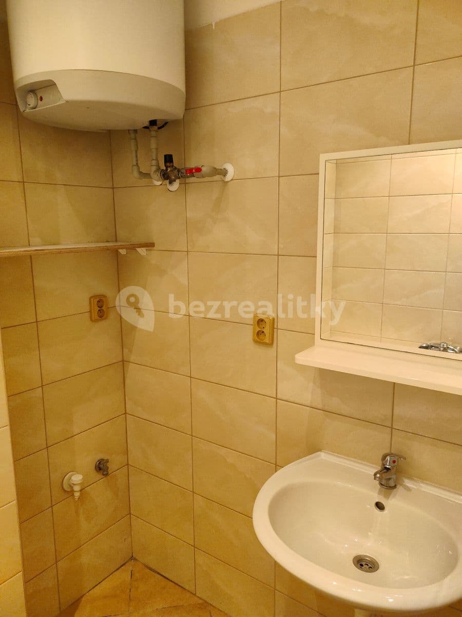 Prenájom bytu 2-izbový 62 m², U Nikolajky, Praha, Praha Prenájom bytu 2-izbový 62 m², U Nikolajky, Praha, Praha