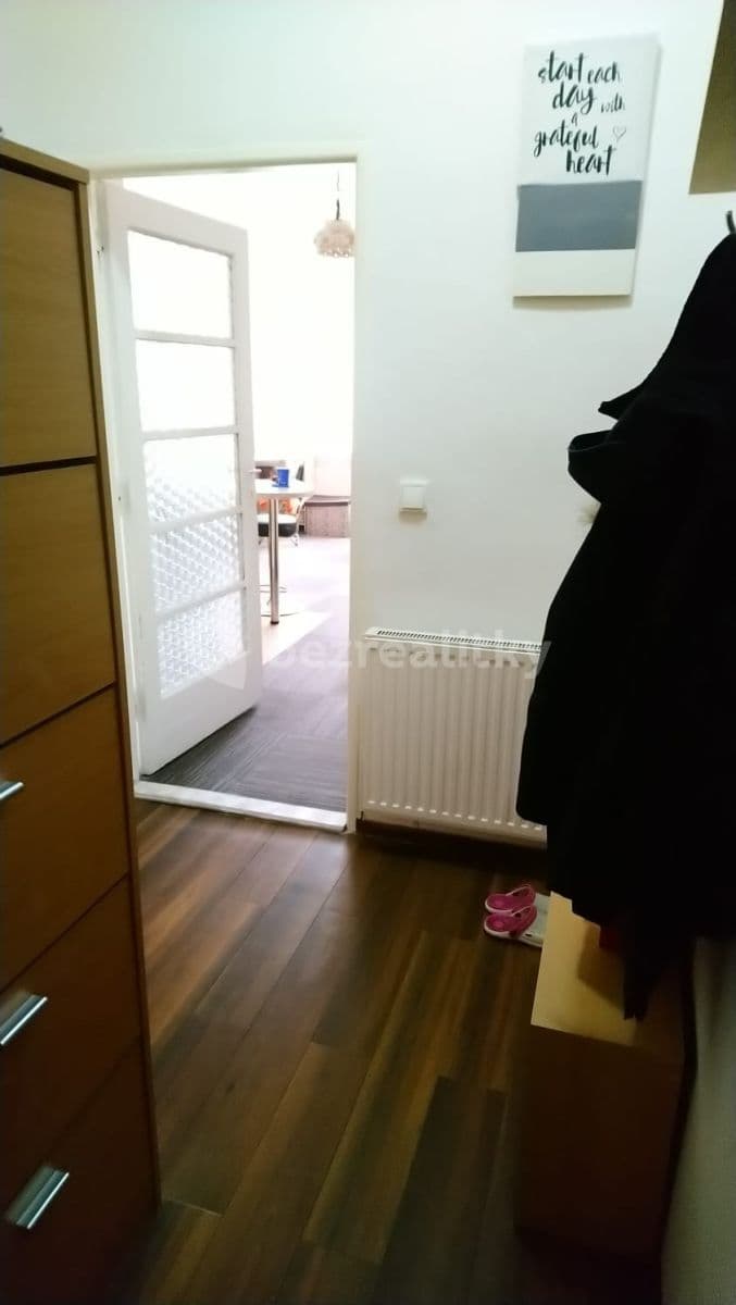 Prenájom bytu 1-izbový 30 m², Kolbenova, Praha, Praha Prenájom bytu 1-izbový 30 m², Kolbenova, Praha, Praha