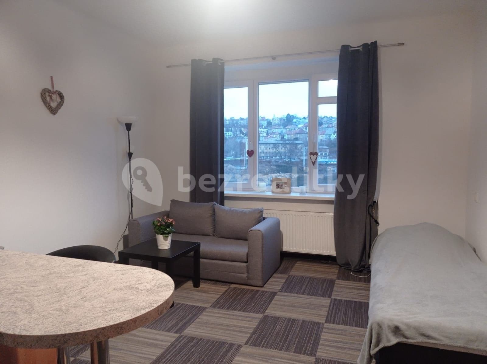 Prenájom bytu 1-izbový 30 m², Kolbenova, Praha, Praha Prenájom bytu 1-izbový 30 m², Kolbenova, Praha, Praha
