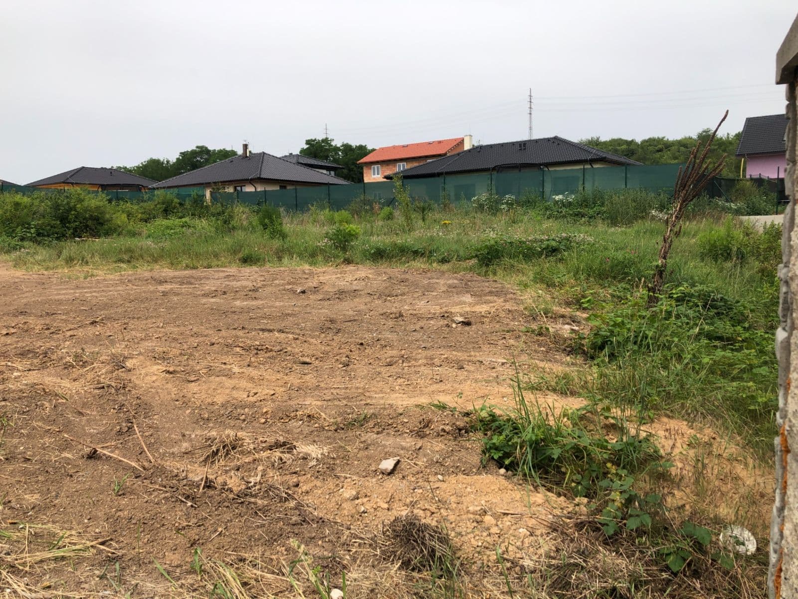 Predaj pozemku 1.105 m², Nad Rybníkem, Kralupy nad Vltavou, Středočeský kraj Predaj pozemku 1.105 m², Nad Rybníkem, Kralupy nad Vltavou, Středočeský kraj