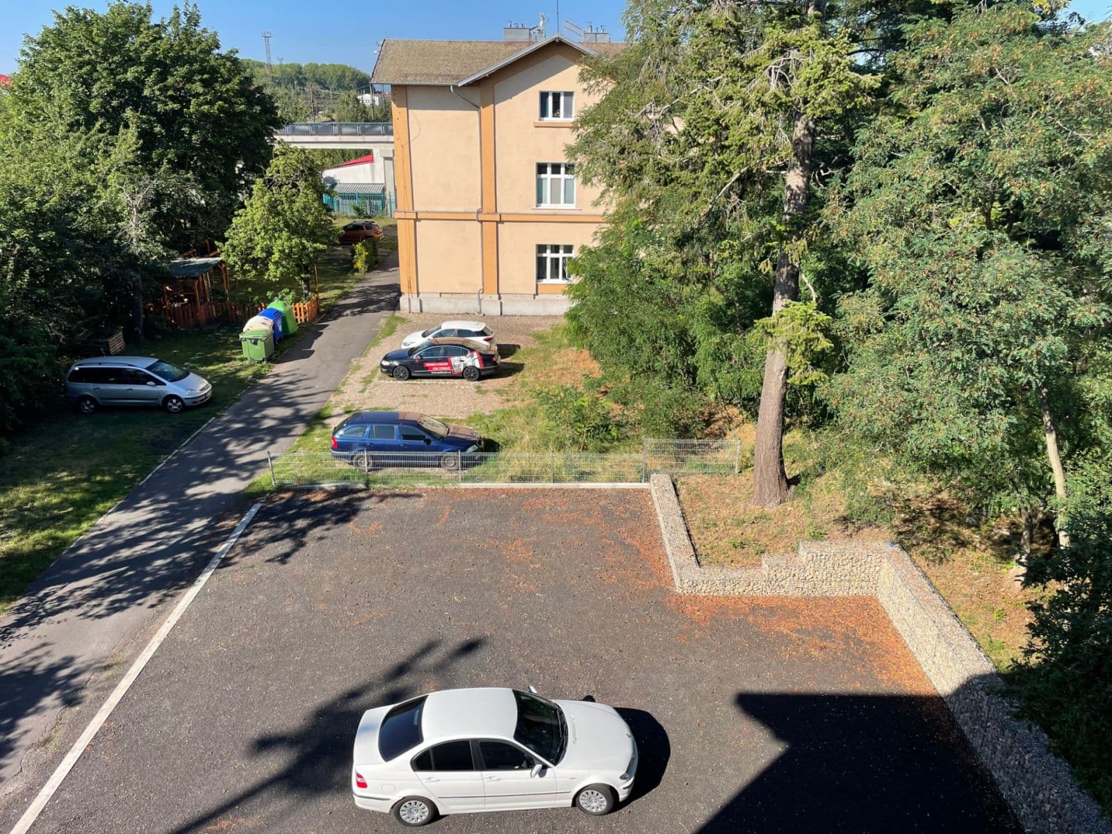 Prenájom bytu 4-izbový 120 m², Nádražní, Chomutov, Ústecký kraj Prenájom bytu 4-izbový 120 m², Nádražní, Chomutov, Ústecký kraj