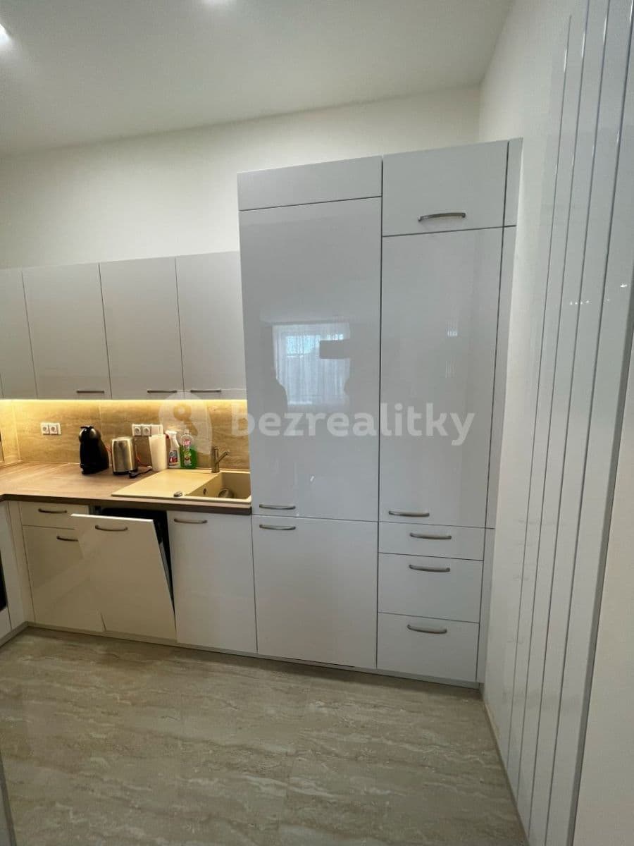 Prenájom bytu 2-izbový 60 m², Cyrila Boudy, Kladno, Středočeský kraj Prenájom bytu 2-izbový 60 m², Cyrila Boudy, Kladno, Středočeský kraj