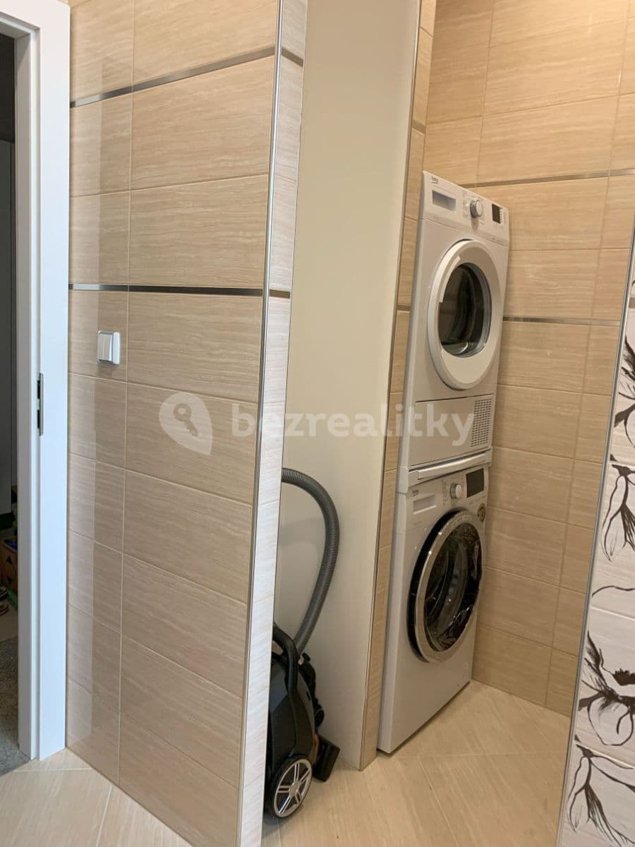 Prenájom bytu 2-izbový 60 m², Cyrila Boudy, Kladno, Středočeský kraj Prenájom bytu 2-izbový 60 m², Cyrila Boudy, Kladno, Středočeský kraj