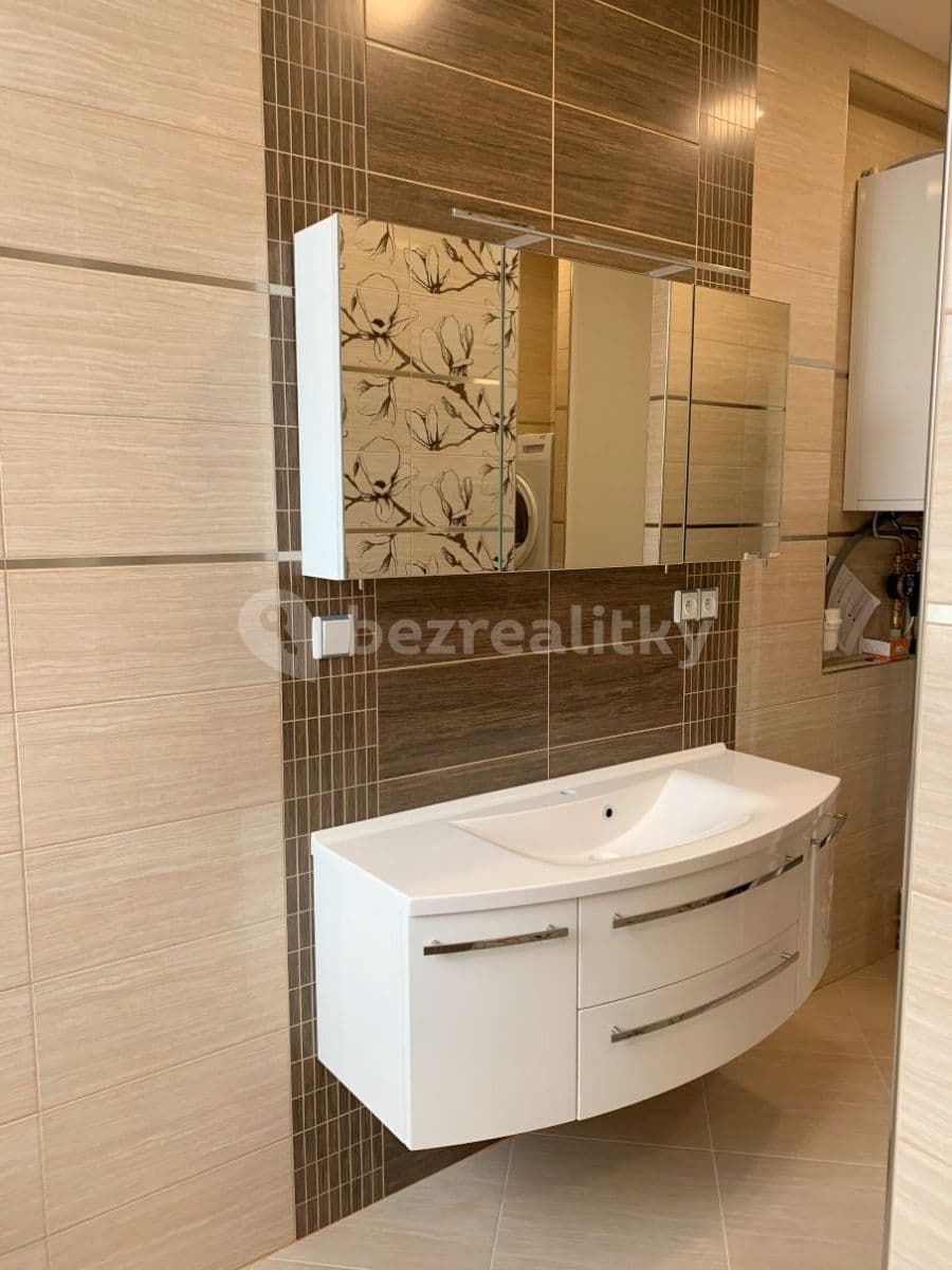 Prenájom bytu 2-izbový 60 m², Cyrila Boudy, Kladno, Středočeský kraj Prenájom bytu 2-izbový 60 m², Cyrila Boudy, Kladno, Středočeský kraj