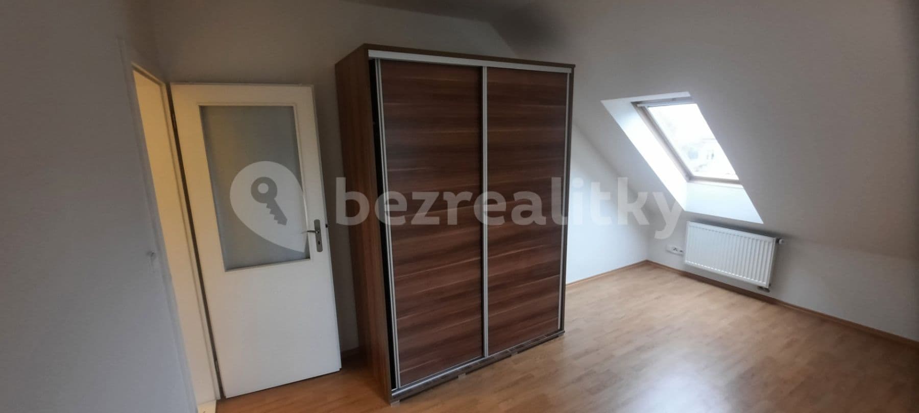 Prenájom bytu 3-izbový 105 m², U Strže, Praha, Praha Prenájom bytu 3-izbový 105 m², U Strže, Praha, Praha