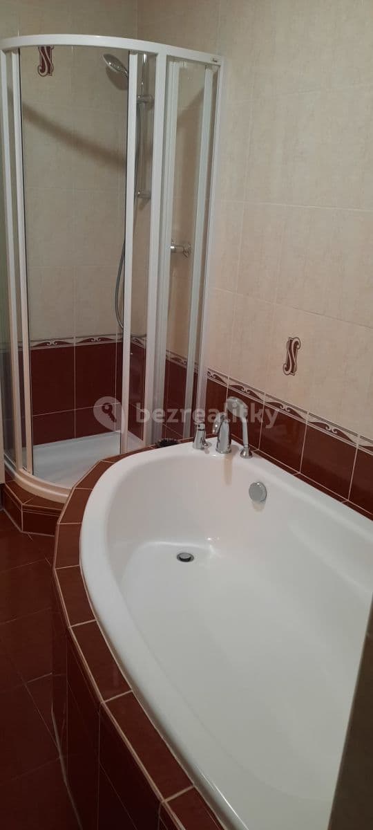 Prenájom bytu 3-izbový 105 m², U Strže, Praha, Praha Prenájom bytu 3-izbový 105 m², U Strže, Praha, Praha