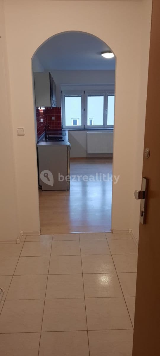 Prenájom bytu 3-izbový 105 m², U Strže, Praha, Praha Prenájom bytu 3-izbový 105 m², U Strže, Praha, Praha
