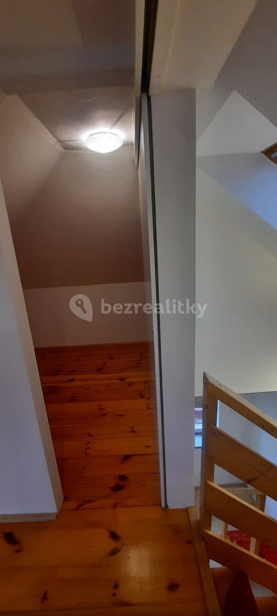 Prenájom bytu 3-izbový 105 m², U Strže, Praha, Praha Prenájom bytu 3-izbový 105 m², U Strže, Praha, Praha