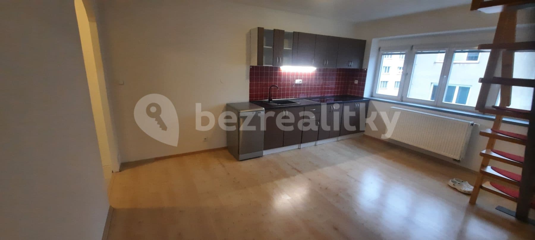 Prenájom bytu 3-izbový 105 m², U Strže, Praha, Praha Prenájom bytu 3-izbový 105 m², U Strže, Praha, Praha