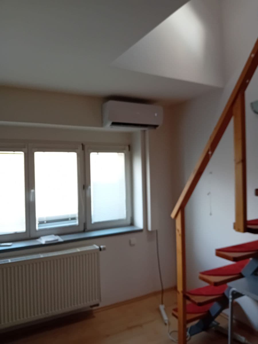 Prenájom bytu 3-izbový 105 m², U Strže, Praha, Praha Prenájom bytu 3-izbový 105 m², U Strže, Praha, Praha