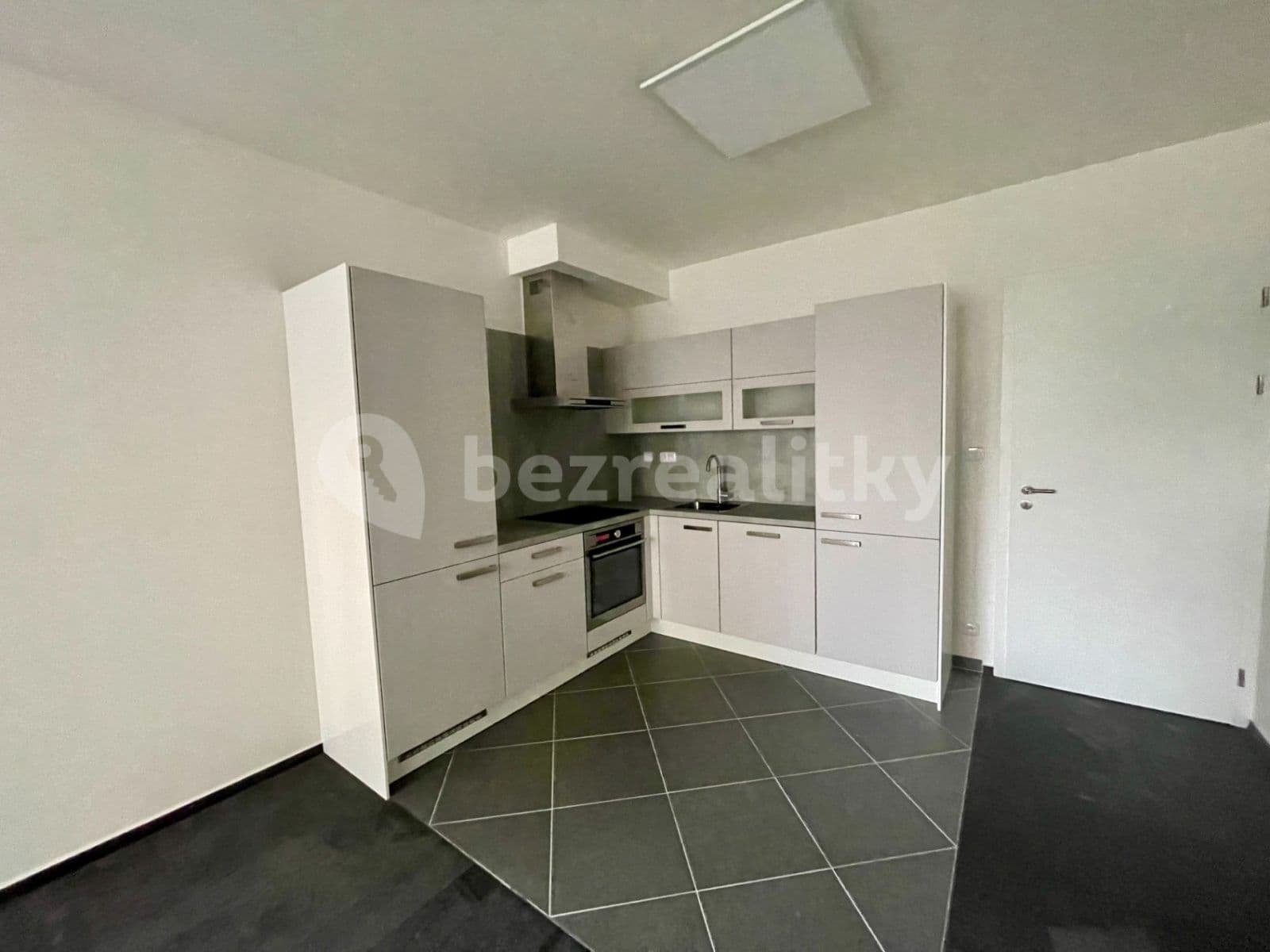 Prenájom bytu 2-izbový 51 m², Gollové, Praha, Praha Prenájom bytu 2-izbový 51 m², Gollové, Praha, Praha