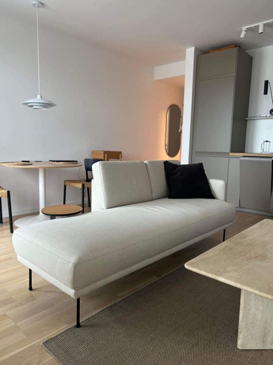 Prenájom bytu 2-izbový 57 m², Račianska, Nové Mesto, Bratislavský kraj Prenájom bytu 2-izbový 57 m², Račianska, Nové Mesto, Bratislavský kraj