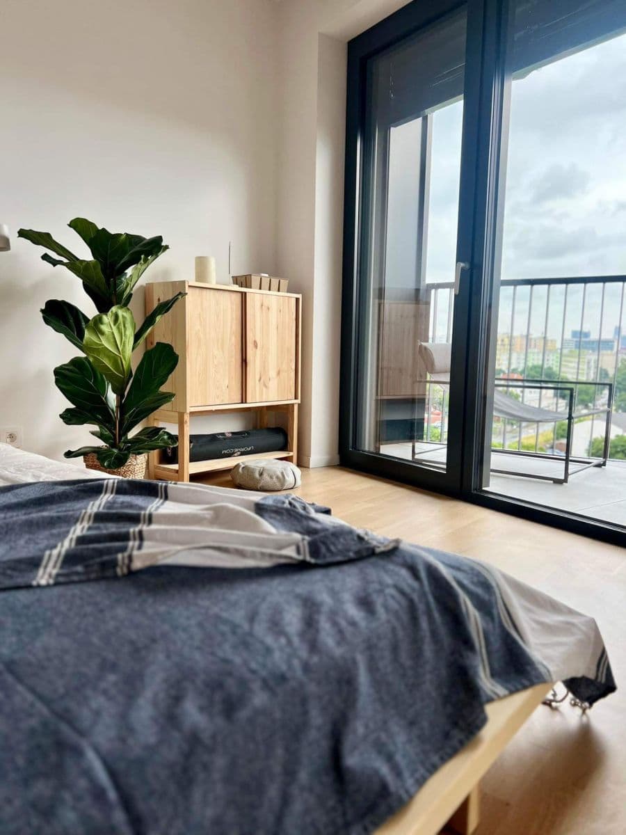 Prenájom bytu 2-izbový 57 m², Račianska, Nové Mesto, Bratislavský kraj Prenájom bytu 2-izbový 57 m², Račianska, Nové Mesto, Bratislavský kraj