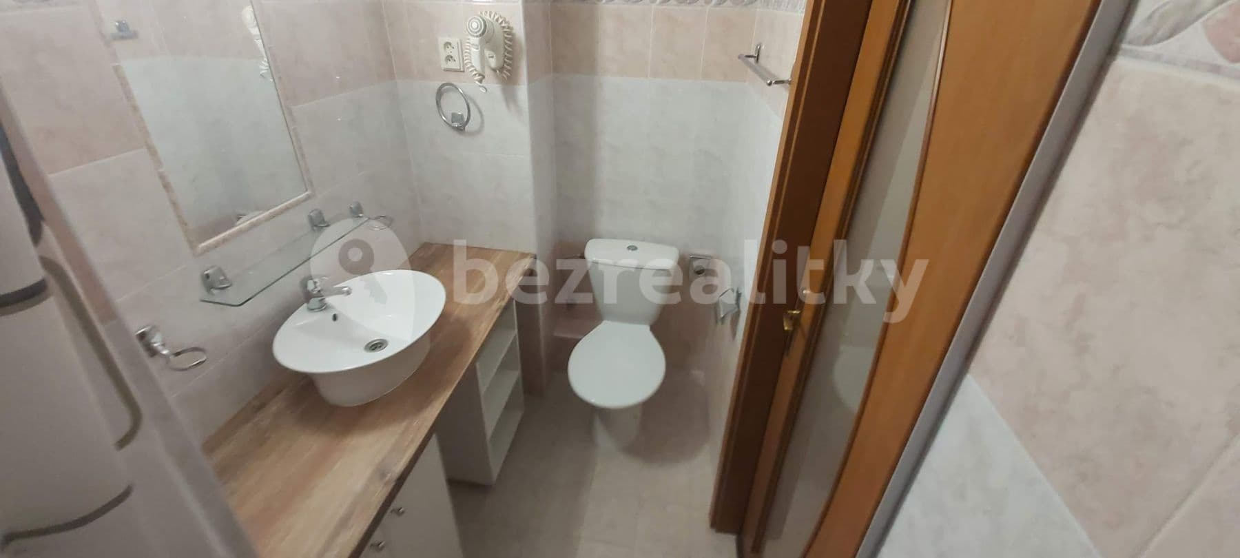 Prenájom bytu 1-izbový 35 m², Americká, Praha, Praha Prenájom bytu 1-izbový 35 m², Americká, Praha, Praha