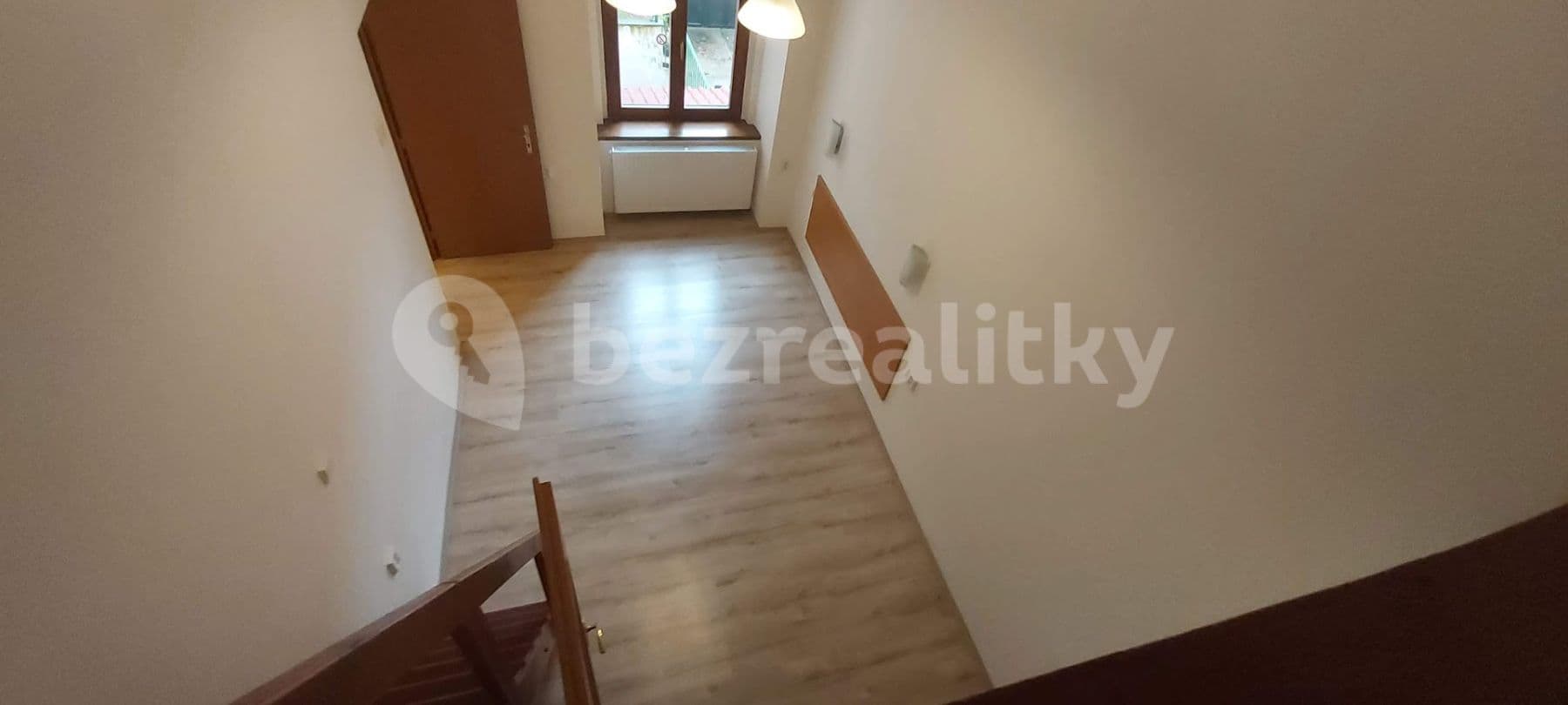 Prenájom bytu 1-izbový 35 m², Americká, Praha, Praha Prenájom bytu 1-izbový 35 m², Americká, Praha, Praha