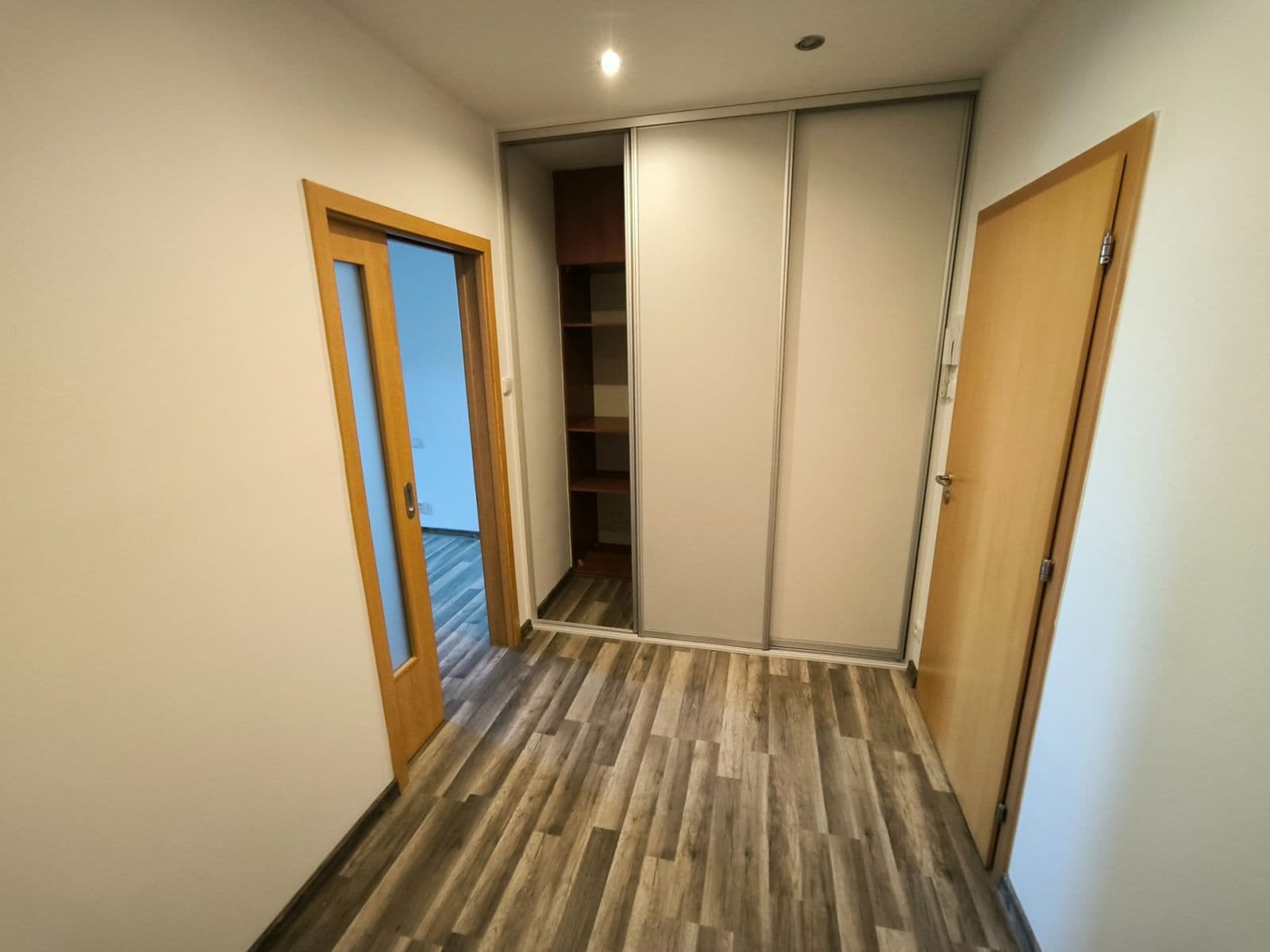 Prenájom bytu 1-izbový 46 m², Masarykovo náměstí, Brandýs nad Labem-Stará Boleslav, Středočeský kraj Prenájom bytu 1-izbový 46 m², Masarykovo náměstí, Brandýs nad Labem-Stará Boleslav, Středočeský kraj