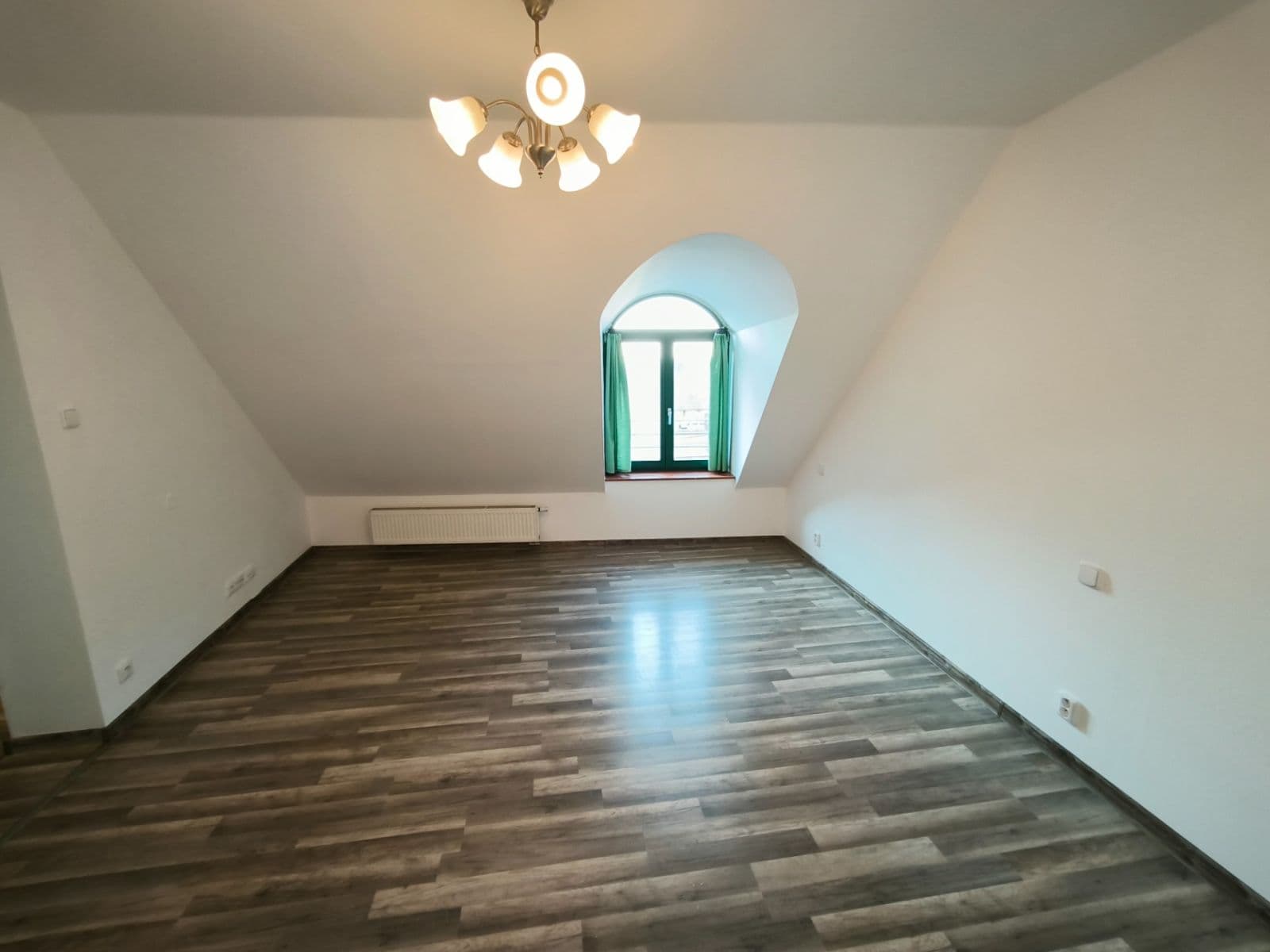 Prenájom bytu 1-izbový 46 m², Masarykovo náměstí, Brandýs nad Labem-Stará Boleslav, Středočeský kraj Prenájom bytu 1-izbový 46 m², Masarykovo náměstí, Brandýs nad Labem-Stará Boleslav, Středočeský kraj