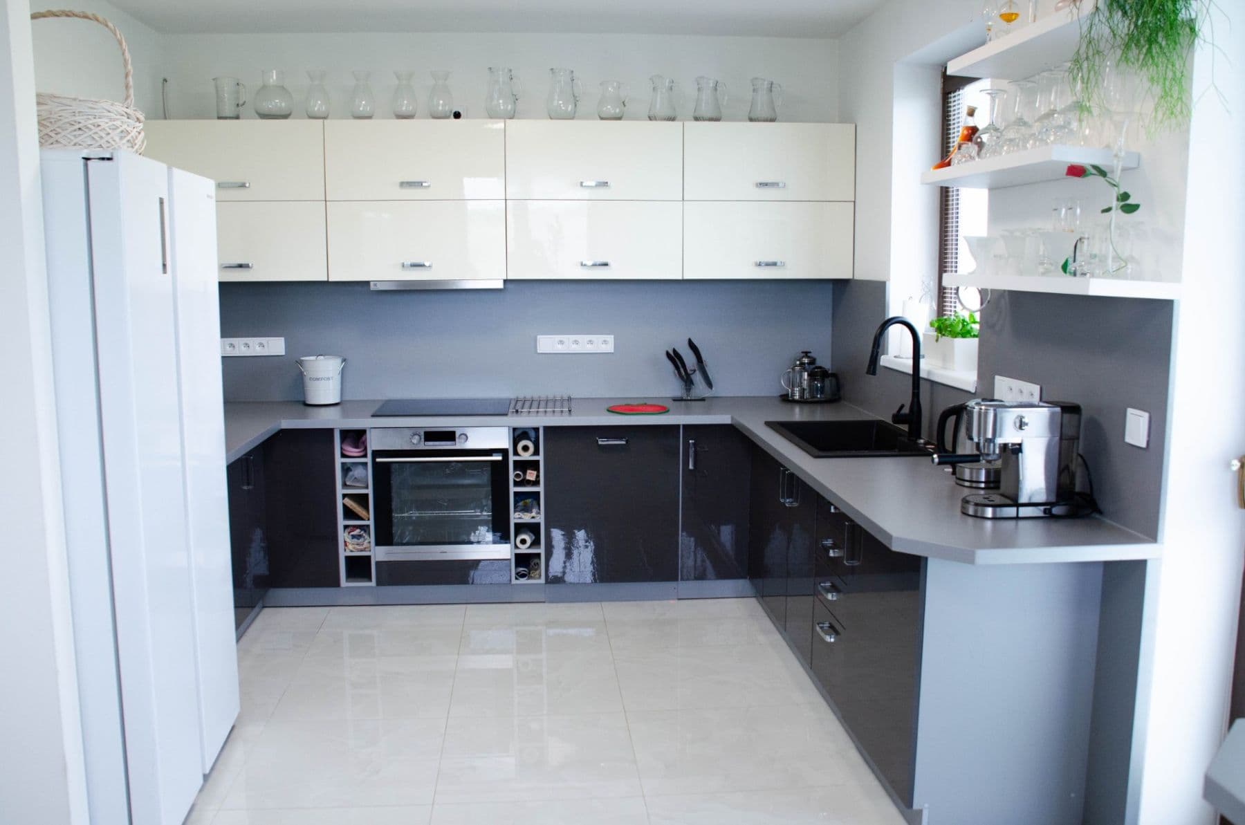 Predaj domu 320 m², pozemek 2.223 m², Horčápsko, Středočeský kraj Predaj domu 320 m², pozemek 2.223 m², Horčápsko, Středočeský kraj