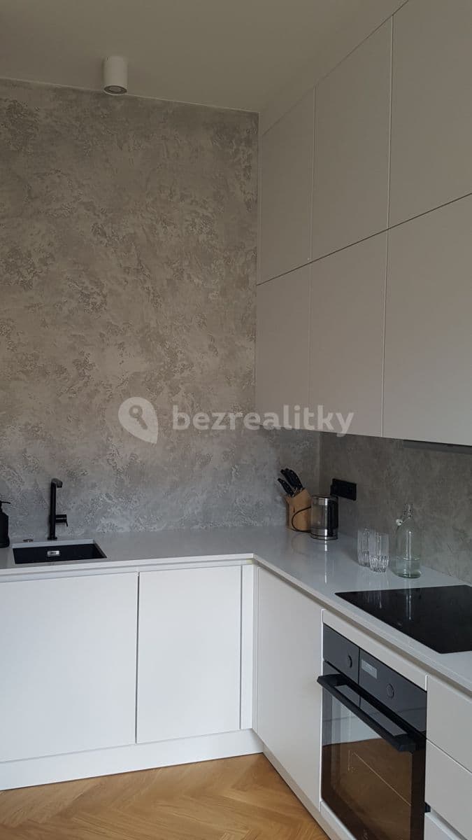 Prenájom bytu 1-izbový 52 m², Charlese de Gaulla, Praha, Praha Prenájom bytu 1-izbový 52 m², Charlese de Gaulla, Praha, Praha