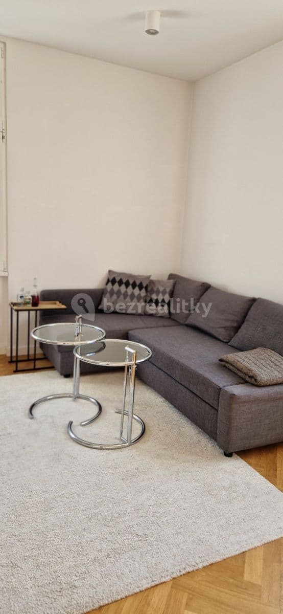Prenájom bytu 1-izbový 52 m², Charlese de Gaulla, Praha, Praha Prenájom bytu 1-izbový 52 m², Charlese de Gaulla, Praha, Praha