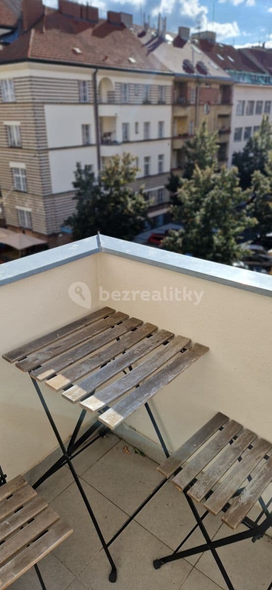 Prenájom bytu 1-izbový 52 m², Charlese de Gaulla, Praha, Praha Prenájom bytu 1-izbový 52 m², Charlese de Gaulla, Praha, Praha