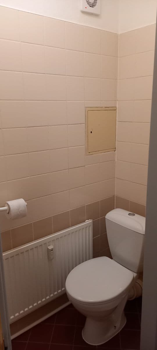 Predaj bytu 1-izbový 45 m², Moravská, Karlovy Vary, Karlovarský kraj Predaj bytu 1-izbový 45 m², Moravská, Karlovy Vary, Karlovarský kraj