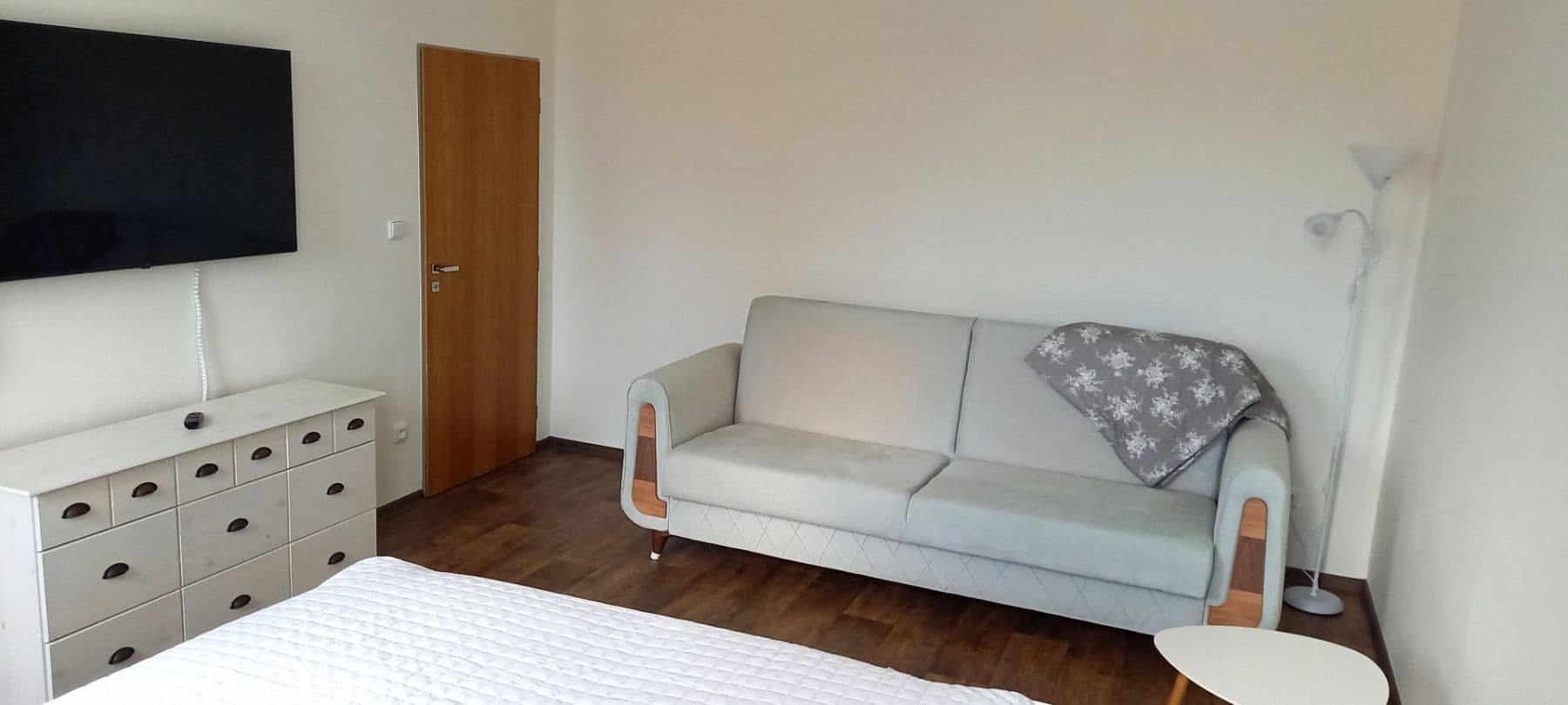 Predaj bytu 1-izbový 45 m², Moravská, Karlovy Vary, Karlovarský kraj Predaj bytu 1-izbový 45 m², Moravská, Karlovy Vary, Karlovarský kraj