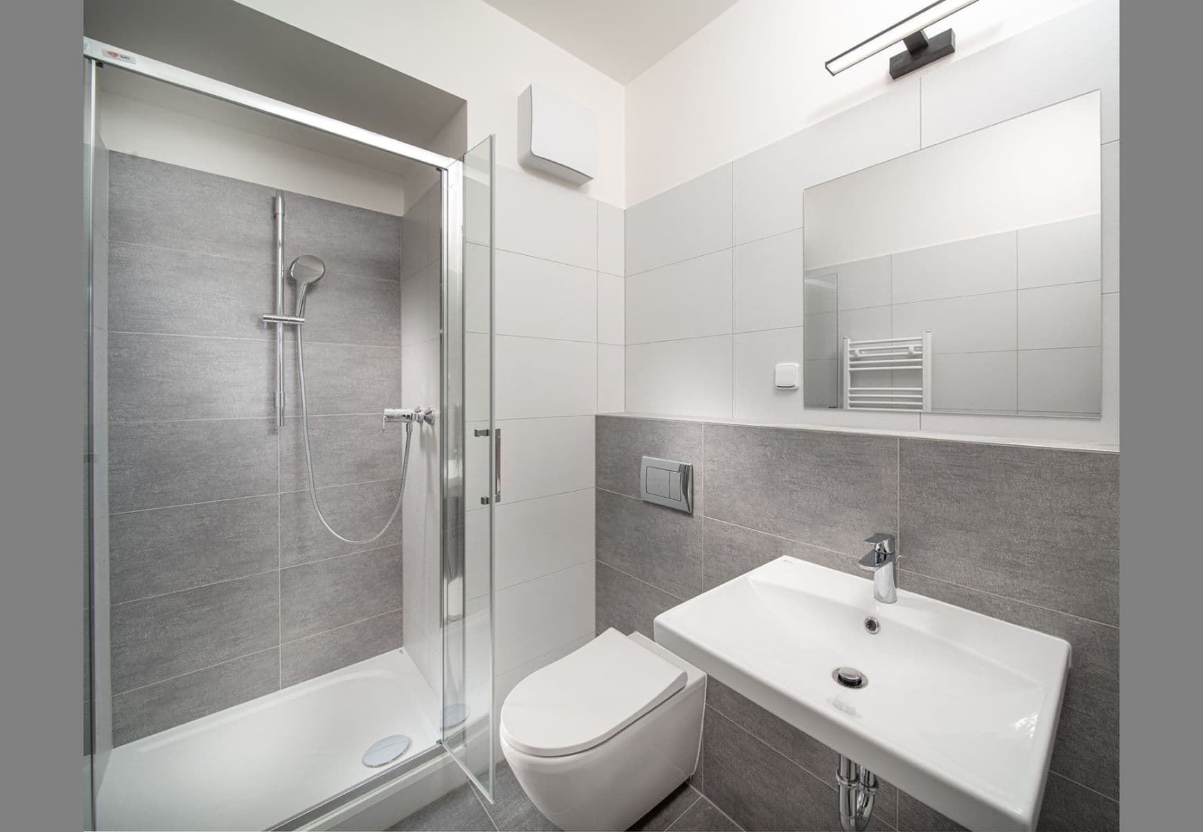Prenájom bytu 1-izbový 27 m², Heřmanická, Praha, Praha Prenájom bytu 1-izbový 27 m², Heřmanická, Praha, Praha