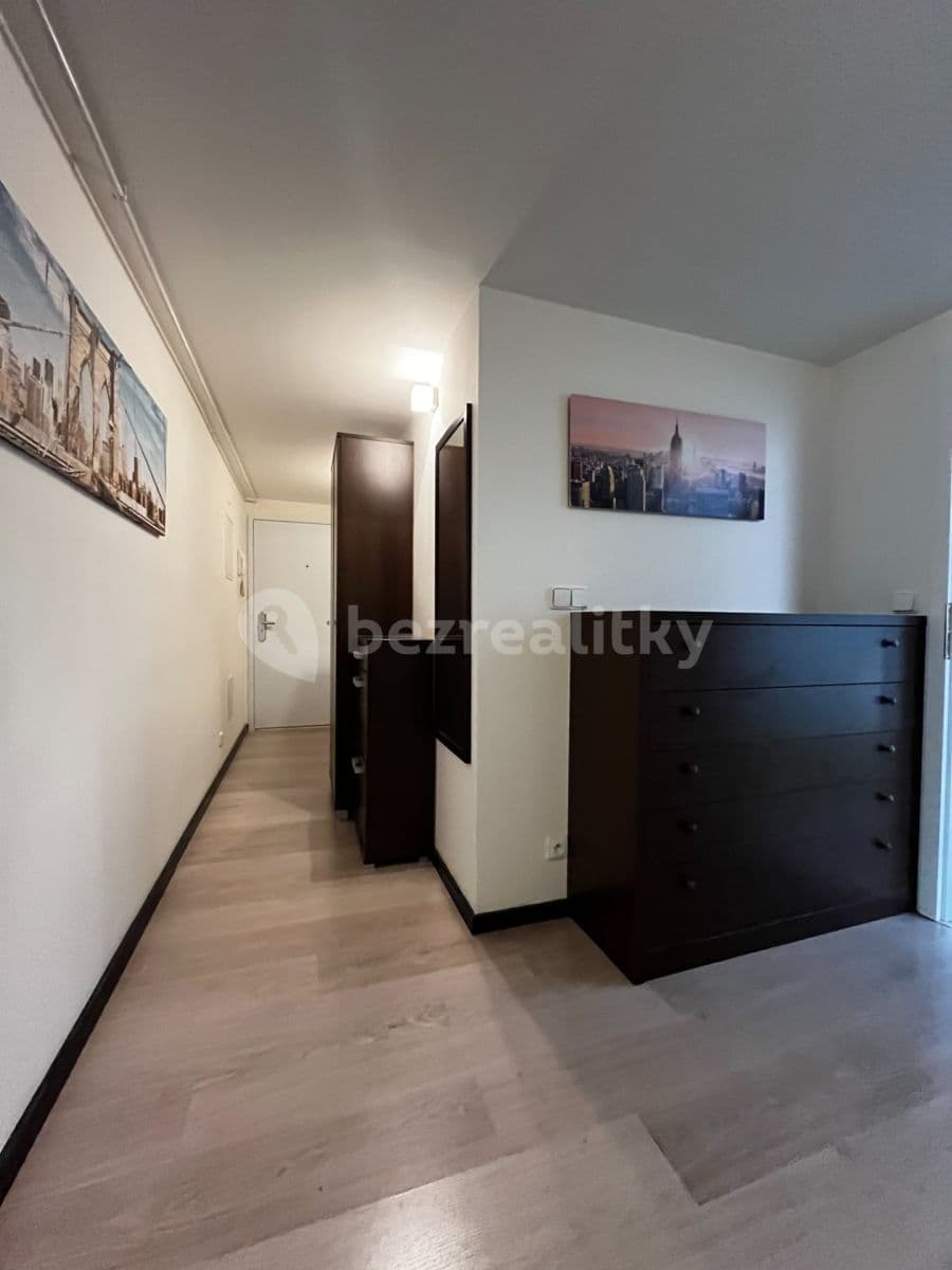Prenájom bytu 3-izbový 80 m², Křenová, Brno, Jihomoravský kraj Prenájom bytu 3-izbový 80 m², Křenová, Brno, Jihomoravský kraj