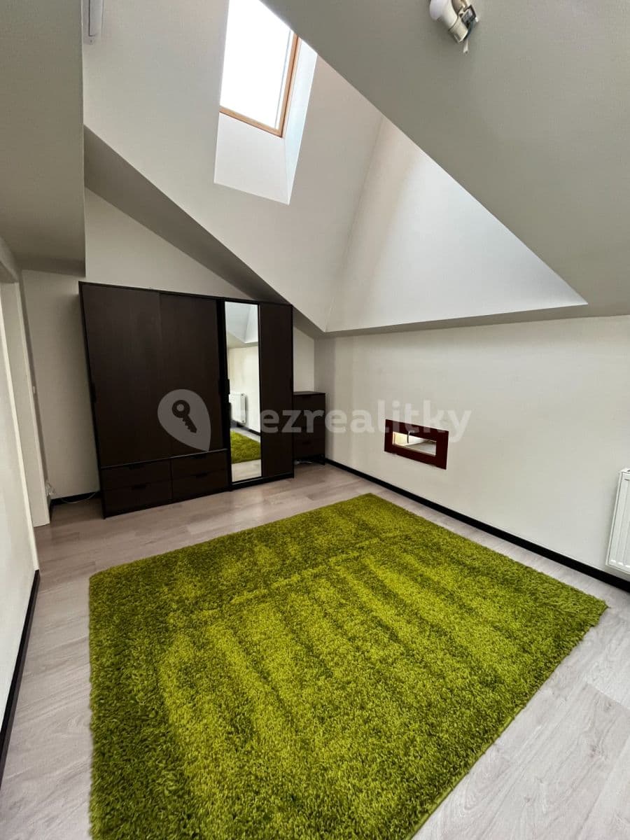 Prenájom bytu 3-izbový 80 m², Křenová, Brno, Jihomoravský kraj Prenájom bytu 3-izbový 80 m², Křenová, Brno, Jihomoravský kraj