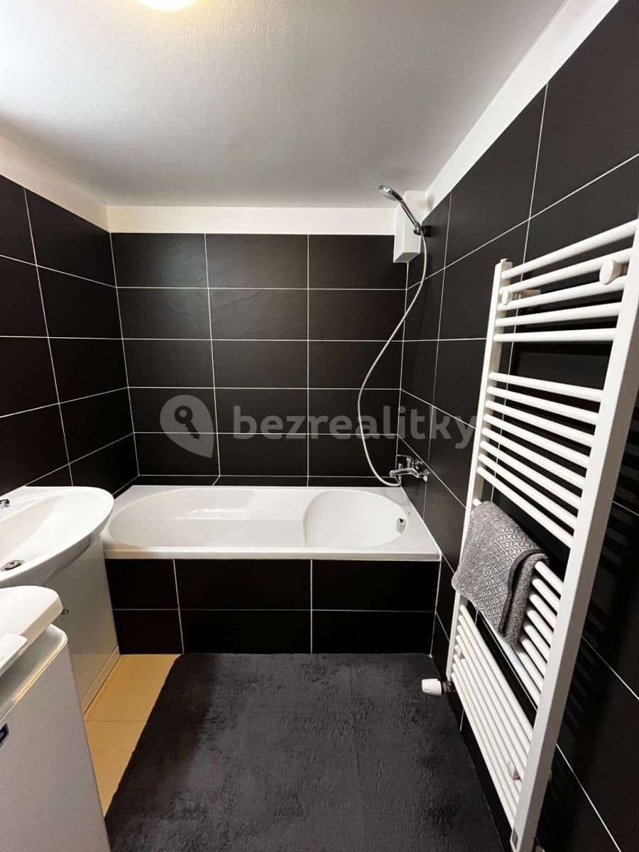 Prenájom bytu 3-izbový 80 m², Křenová, Brno, Jihomoravský kraj Prenájom bytu 3-izbový 80 m², Křenová, Brno, Jihomoravský kraj