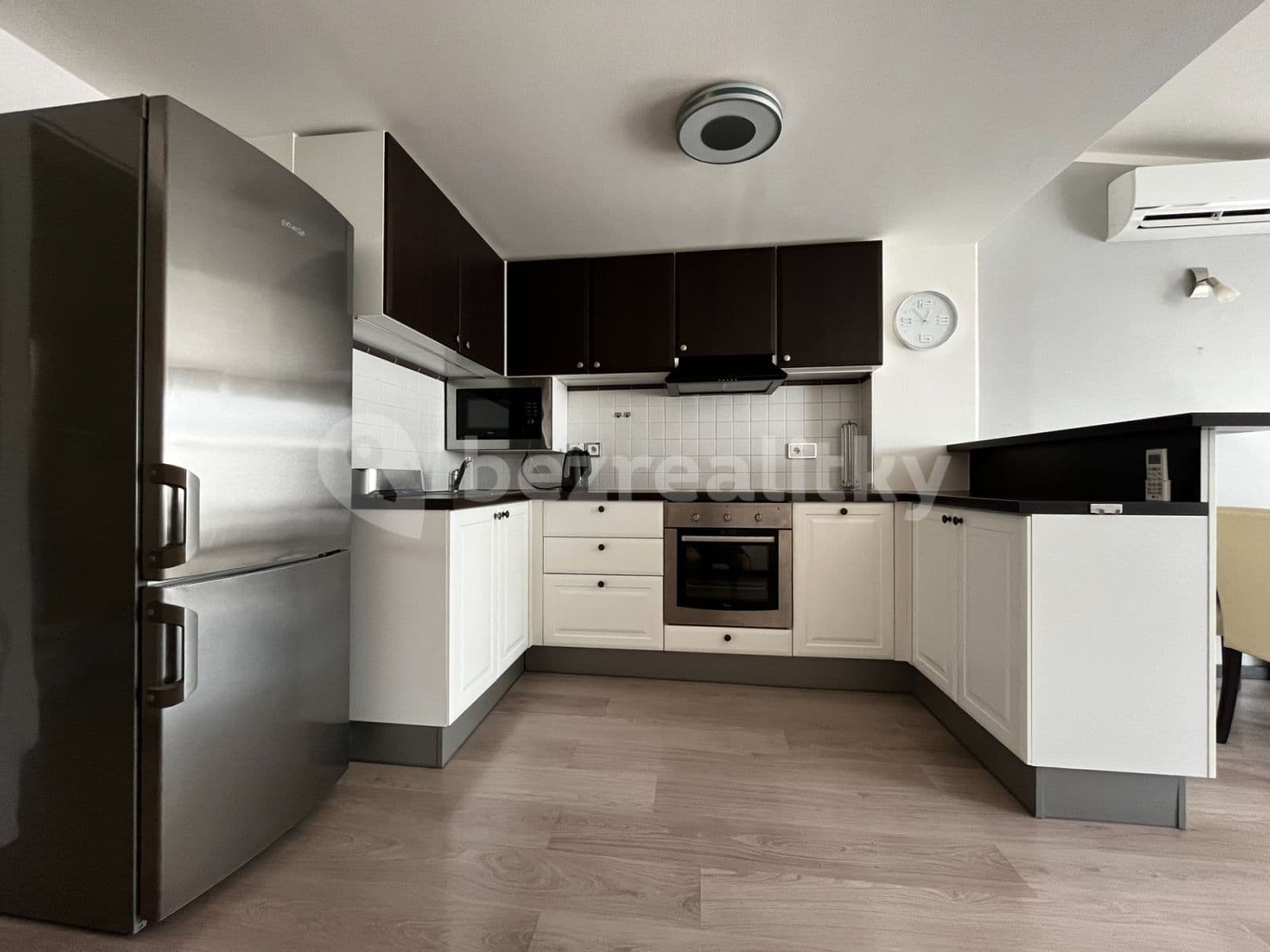 Prenájom bytu 3-izbový 80 m², Křenová, Brno, Jihomoravský kraj Prenájom bytu 3-izbový 80 m², Křenová, Brno, Jihomoravský kraj