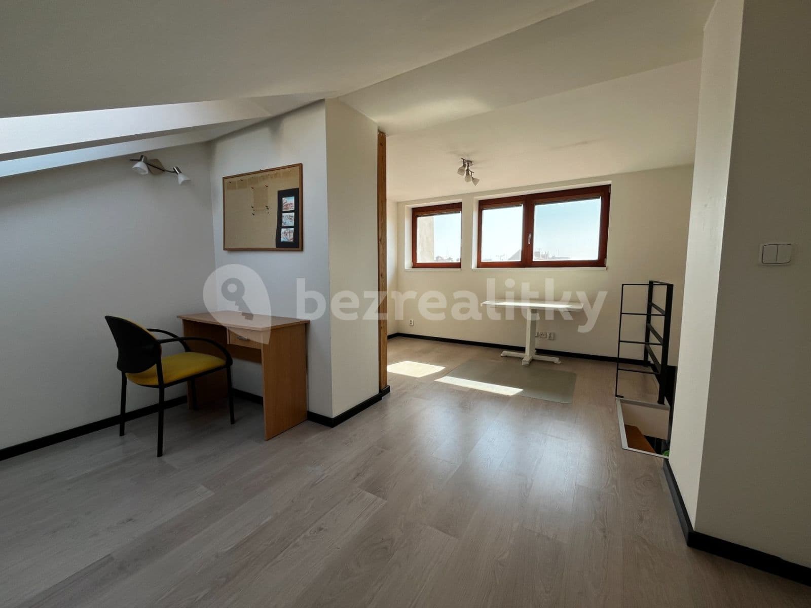 Prenájom bytu 3-izbový 80 m², Křenová, Brno, Jihomoravský kraj Prenájom bytu 3-izbový 80 m², Křenová, Brno, Jihomoravský kraj