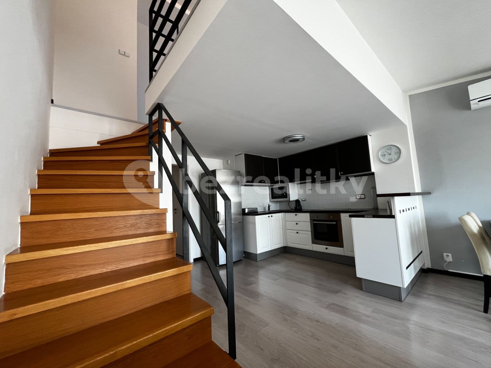Prenájom bytu 3-izbový 80 m², Křenová, Brno, Jihomoravský kraj Prenájom bytu 3-izbový 80 m², Křenová, Brno, Jihomoravský kraj