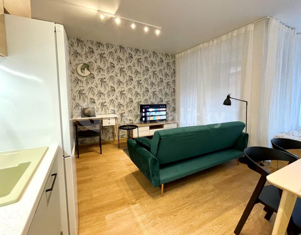 Prenájom bytu 1-izbový 40 m², U Pergamenky, Praha, Praha Prenájom bytu 1-izbový 40 m², U Pergamenky, Praha, Praha