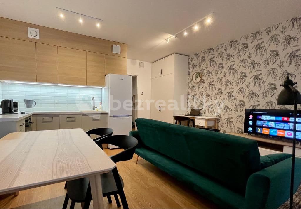 Prenájom bytu 1-izbový 40 m², U Pergamenky, Praha, Praha Prenájom bytu 1-izbový 40 m², U Pergamenky, Praha, Praha