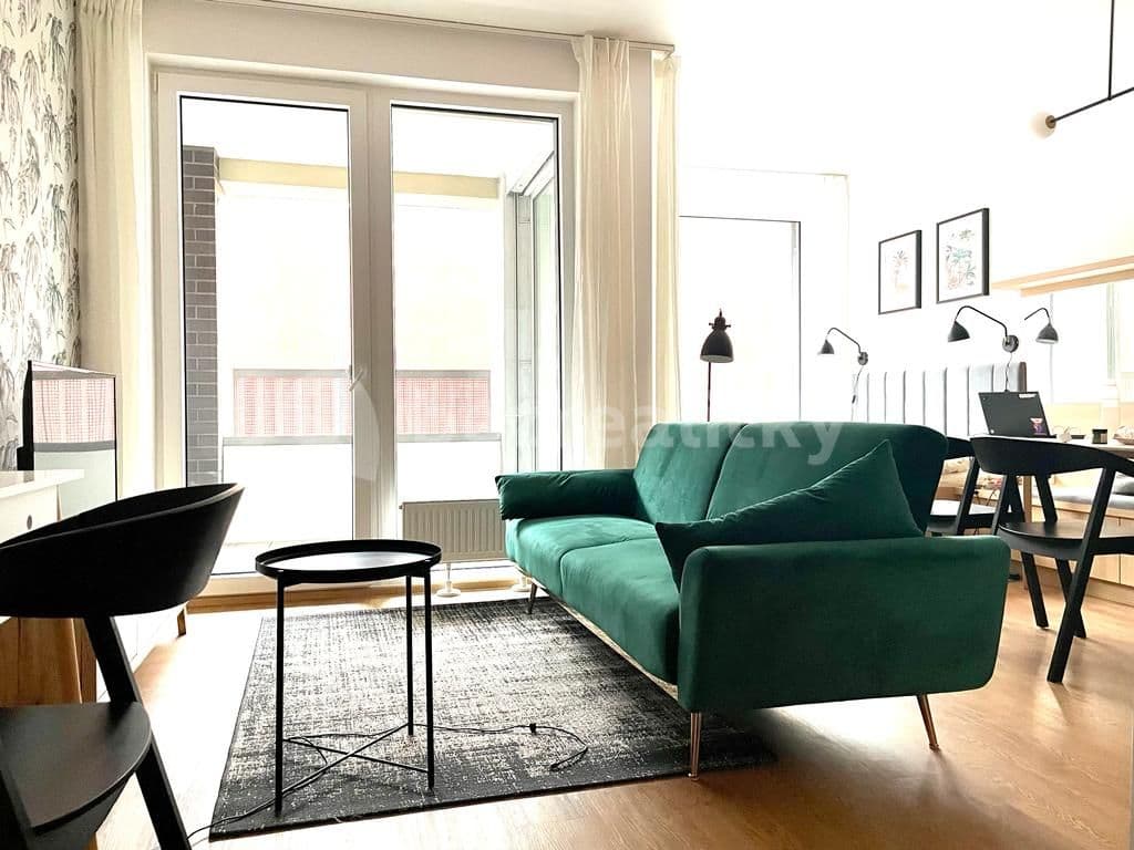 Prenájom bytu 1-izbový 40 m², U Pergamenky, Praha, Praha Prenájom bytu 1-izbový 40 m², U Pergamenky, Praha, Praha