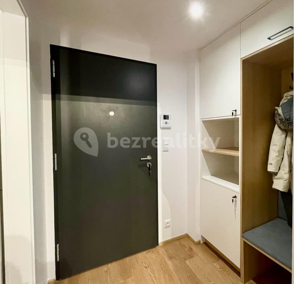 Prenájom bytu 1-izbový 40 m², U Pergamenky, Praha, Praha Prenájom bytu 1-izbový 40 m², U Pergamenky, Praha, Praha