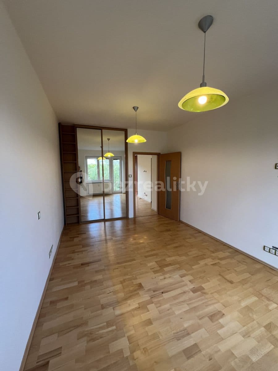 Prenájom bytu 3-izbový 65 m², Michelangelova, Praha, Praha Prenájom bytu 3-izbový 65 m², Michelangelova, Praha, Praha