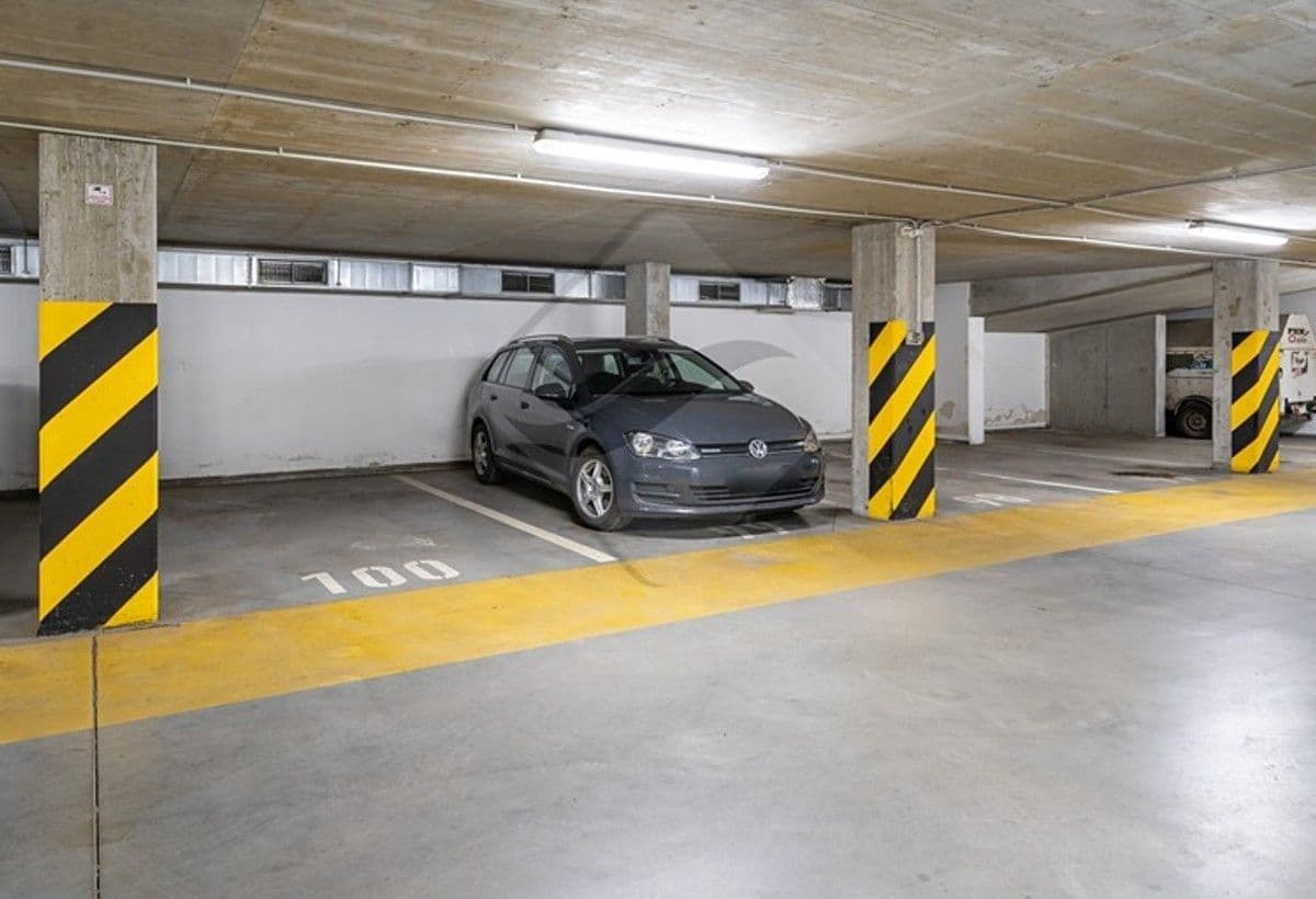 Predaj bytu 15 m², Elektrárenská, Praha, Praha Predaj bytu 15 m², Elektrárenská, Praha, Praha