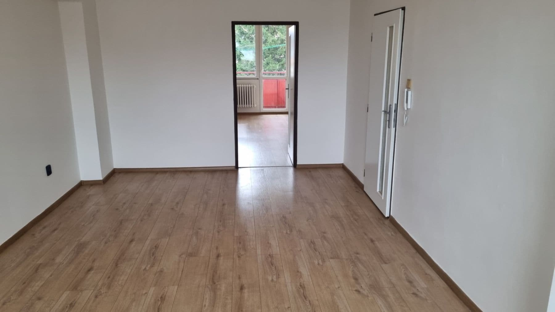 Prenájom bytu 2-izbový 65 m², Dr. E. Beneše, Bystřice, Středočeský kraj Prenájom bytu 2-izbový 65 m², Dr. E. Beneše, Bystřice, Středočeský kraj