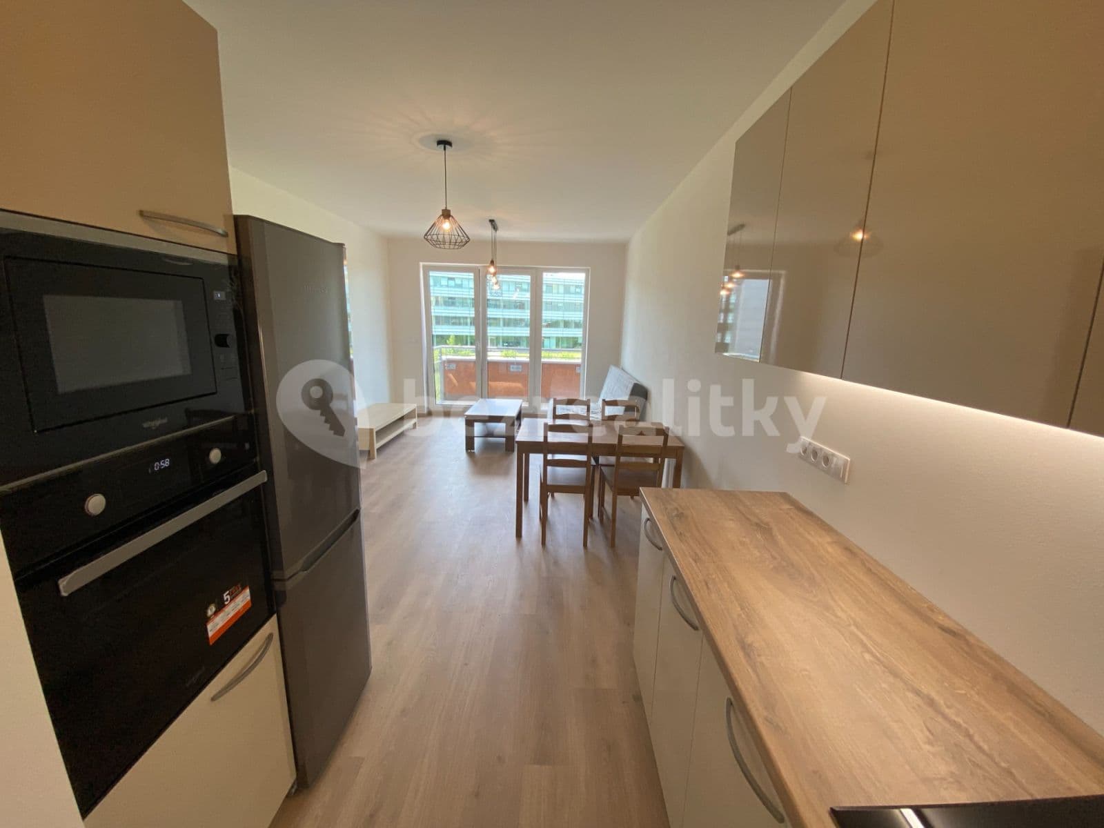 Prenájom bytu 2-izbový 52 m², K Metru, Praha, Praha Prenájom bytu 2-izbový 52 m², K Metru, Praha, Praha