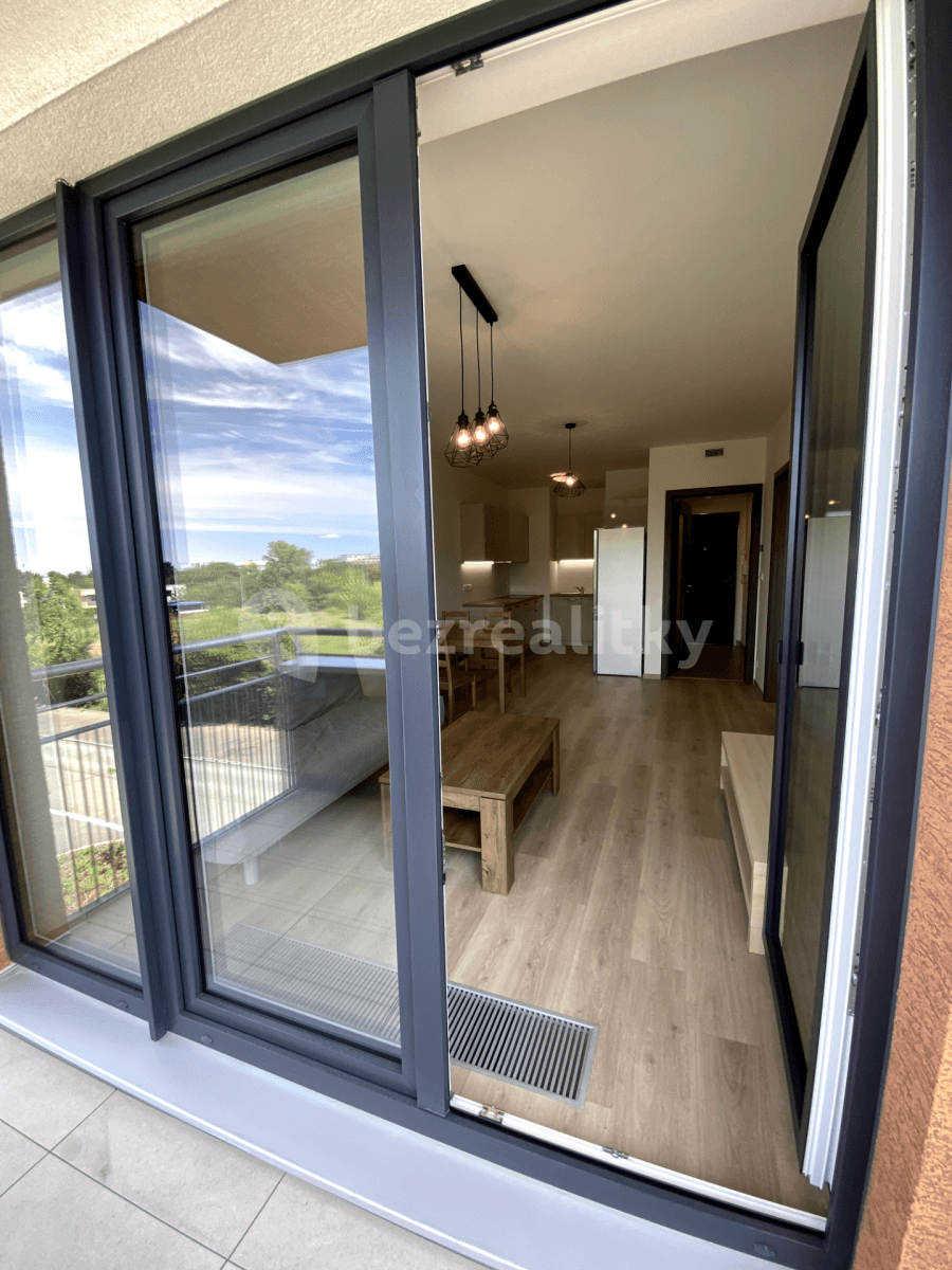 Prenájom bytu 2-izbový 52 m², K Metru, Praha, Praha Prenájom bytu 2-izbový 52 m², K Metru, Praha, Praha