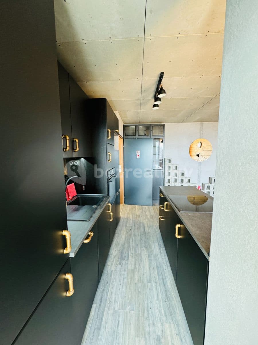 Prenájom bytu 3-izbový 60 m², Tanvaldská, Praha, Praha Prenájom bytu 3-izbový 60 m², Tanvaldská, Praha, Praha