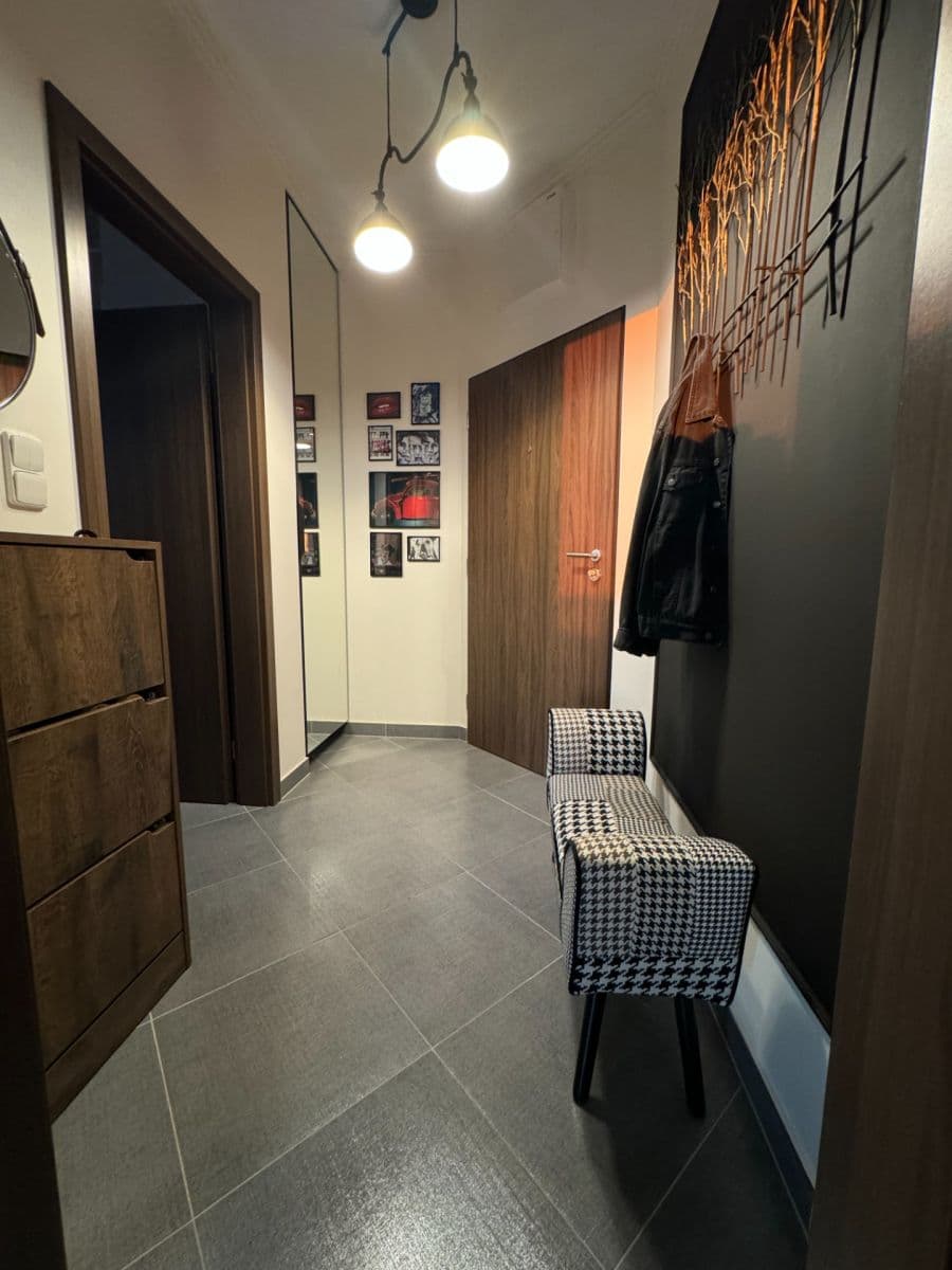 Prenájom bytu 1-izbový 42 m², Honzíkova, Praha, Praha Prenájom bytu 1-izbový 42 m², Honzíkova, Praha, Praha