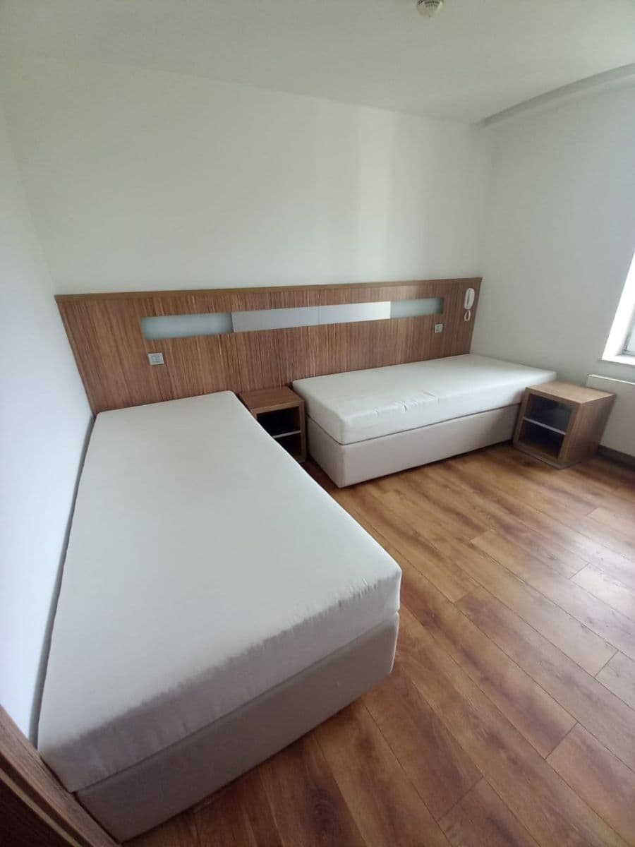 Prenájom bytu Garsoniéra 21 m², Suchdolské náměstí, Praha, Praha Prenájom bytu Garsoniéra 21 m², Suchdolské náměstí, Praha, Praha